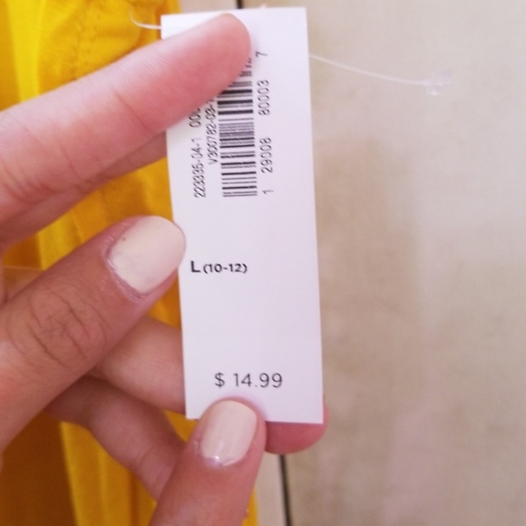 Yellow T-shirt - Picture 3 of 3